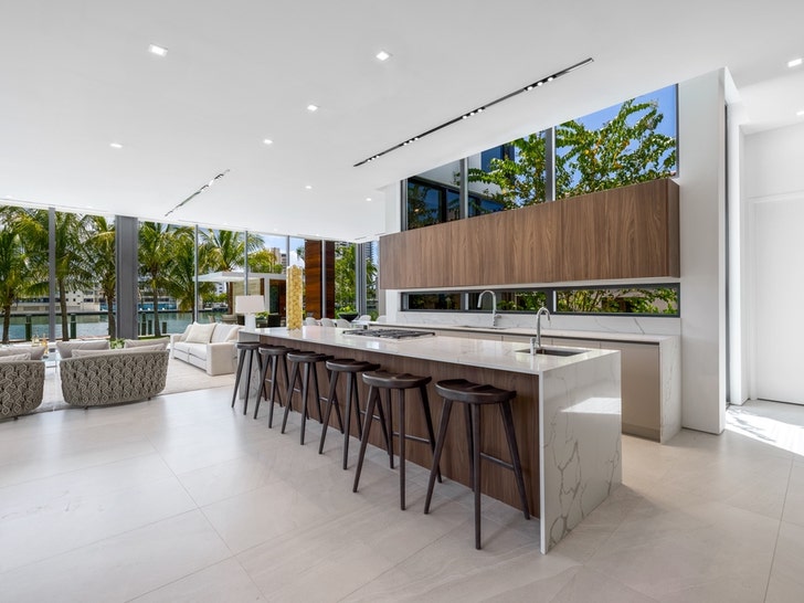 Future Buys 163 Million Miami Mansion