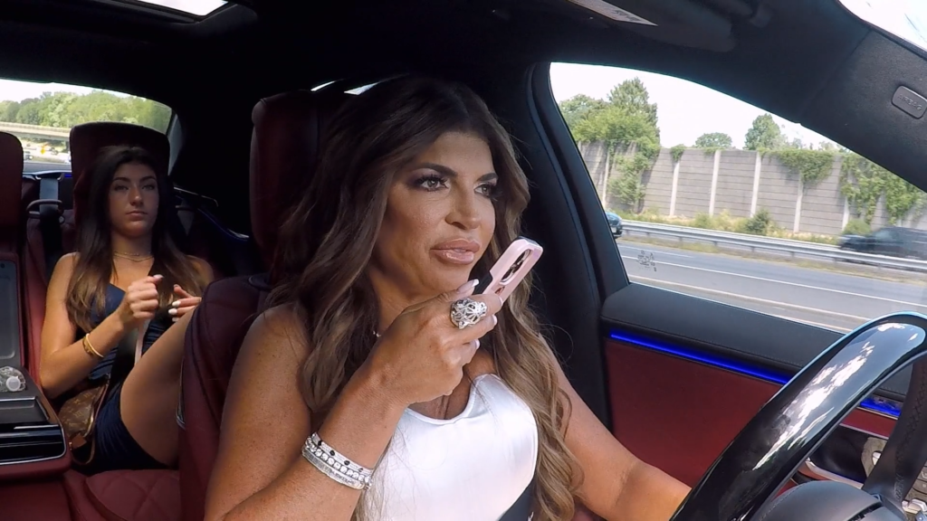 1683146990 163 Teresa Giudice Tries Fails to Stop Luis Ruelas from Hot