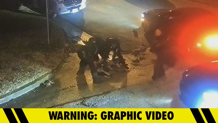 1674869109 38 Tyre Nichols Punched Kicked in Face Pepper Sprayed in Police
