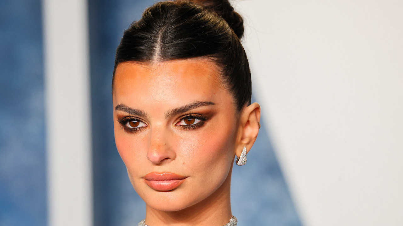 After Viral Makeout With Harry Styles Emily Ratajkowski Calls The